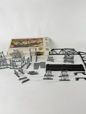 Bachmann HO ScaleUnder Blinking Bridge Track Building Kit 46-1222 Over